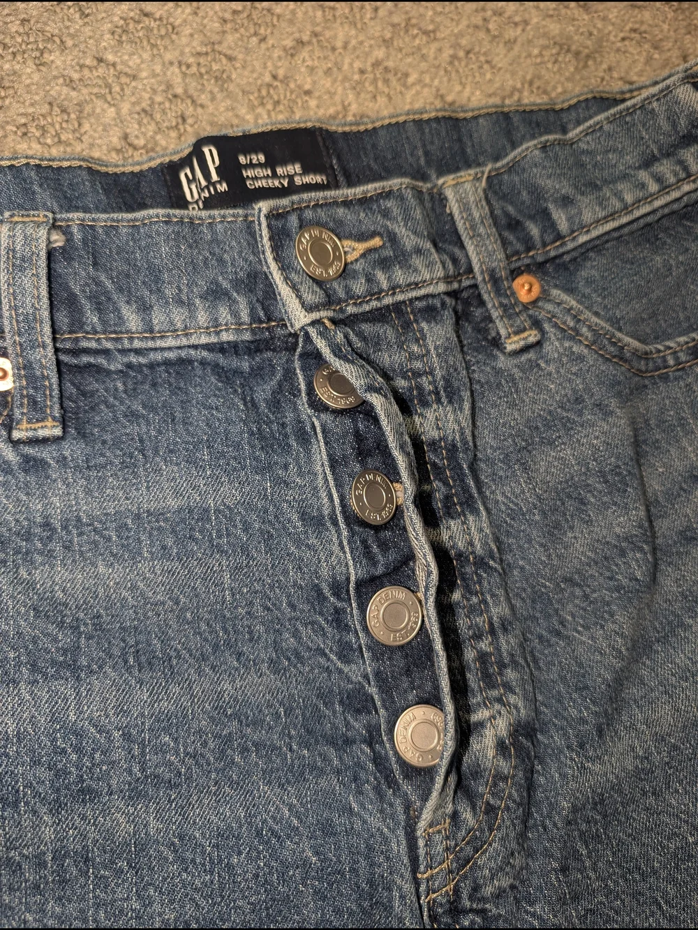 GAP Women's 8 Distressed High-rise Cheeky Cutoff Denim Shorts Button Fly